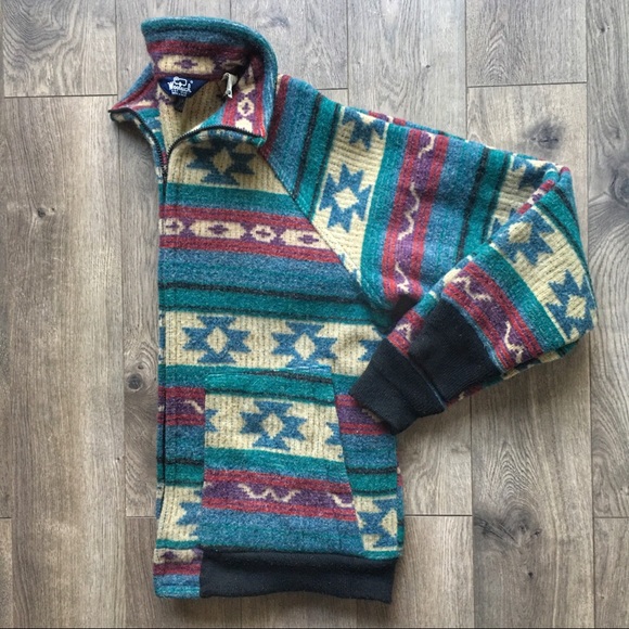 **SOLD** Vintage Woolrich Aztec Wool Bomber Jacket - Picture 3 of 8